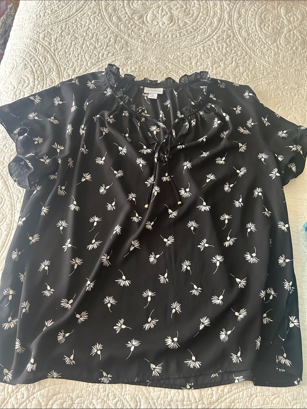 Liz Claiborne Black Floral Tie-Neck Blouse